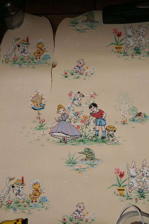 Vintage 1950's Children's Nursery Room Wallpaper - Pattern Desig