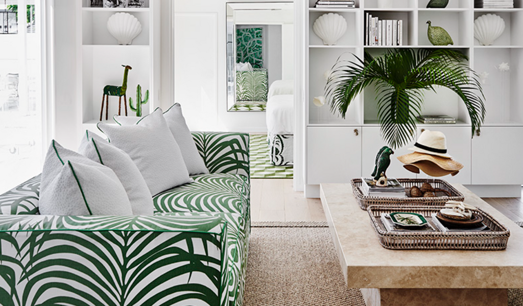 Two tickets to *palm* paradise, please!