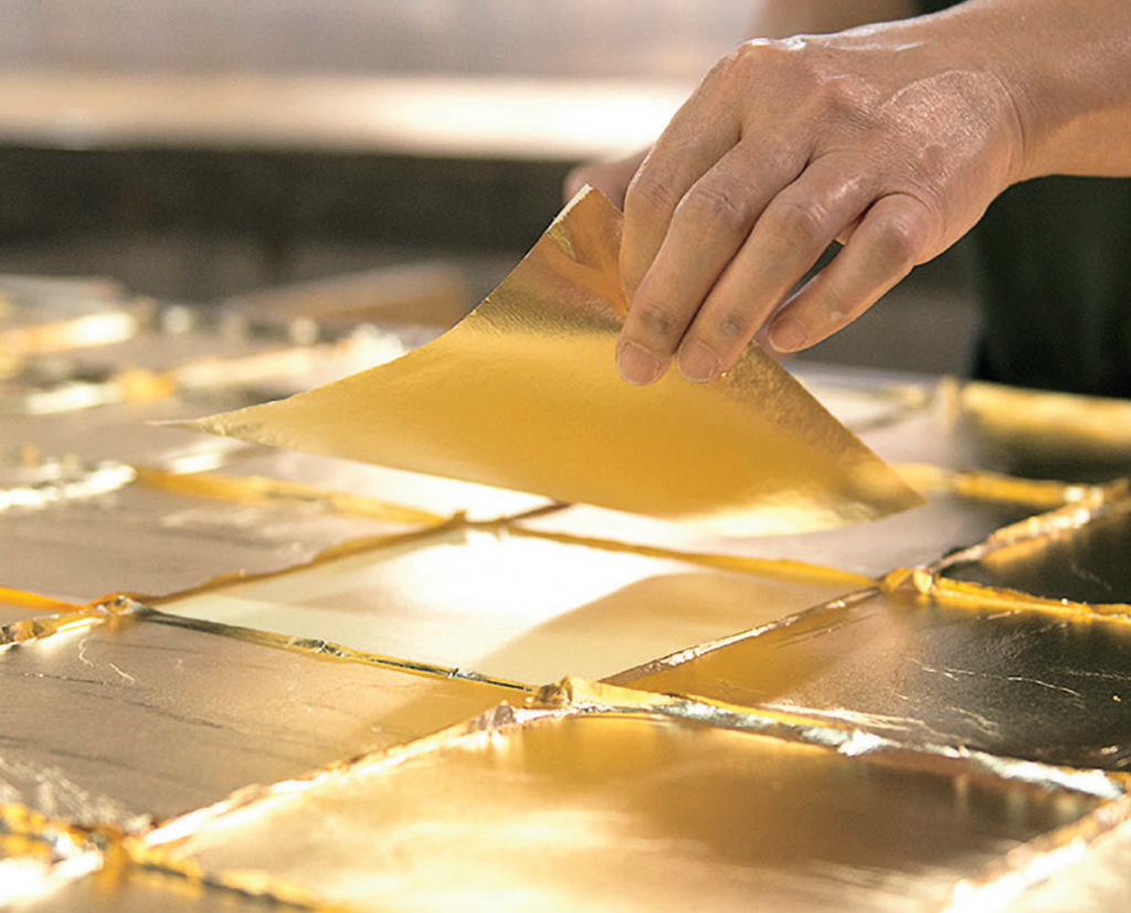 Takumi Foil Wallpaper