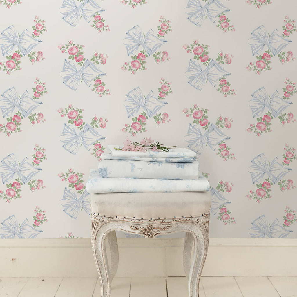 Rosa Beaux, Pastel Blue