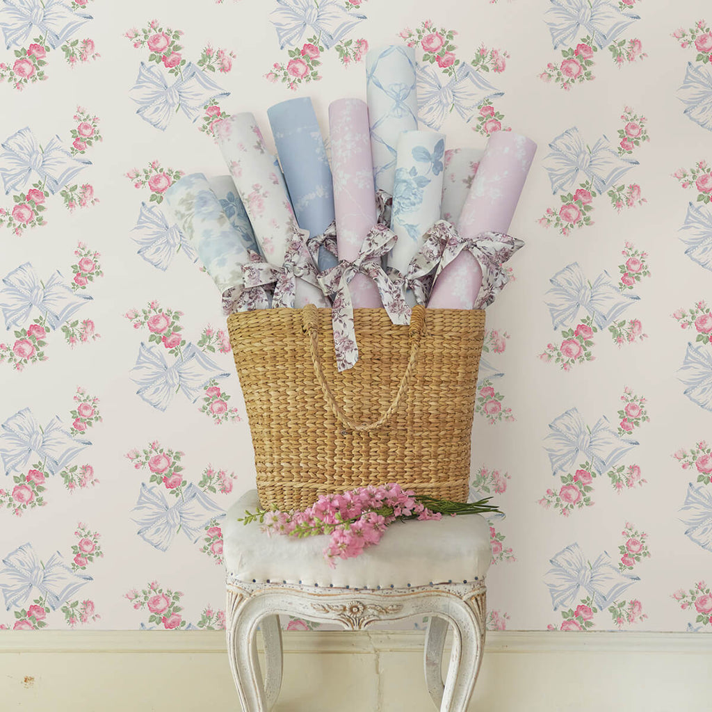 Rosa Beaux, Pastel Blue