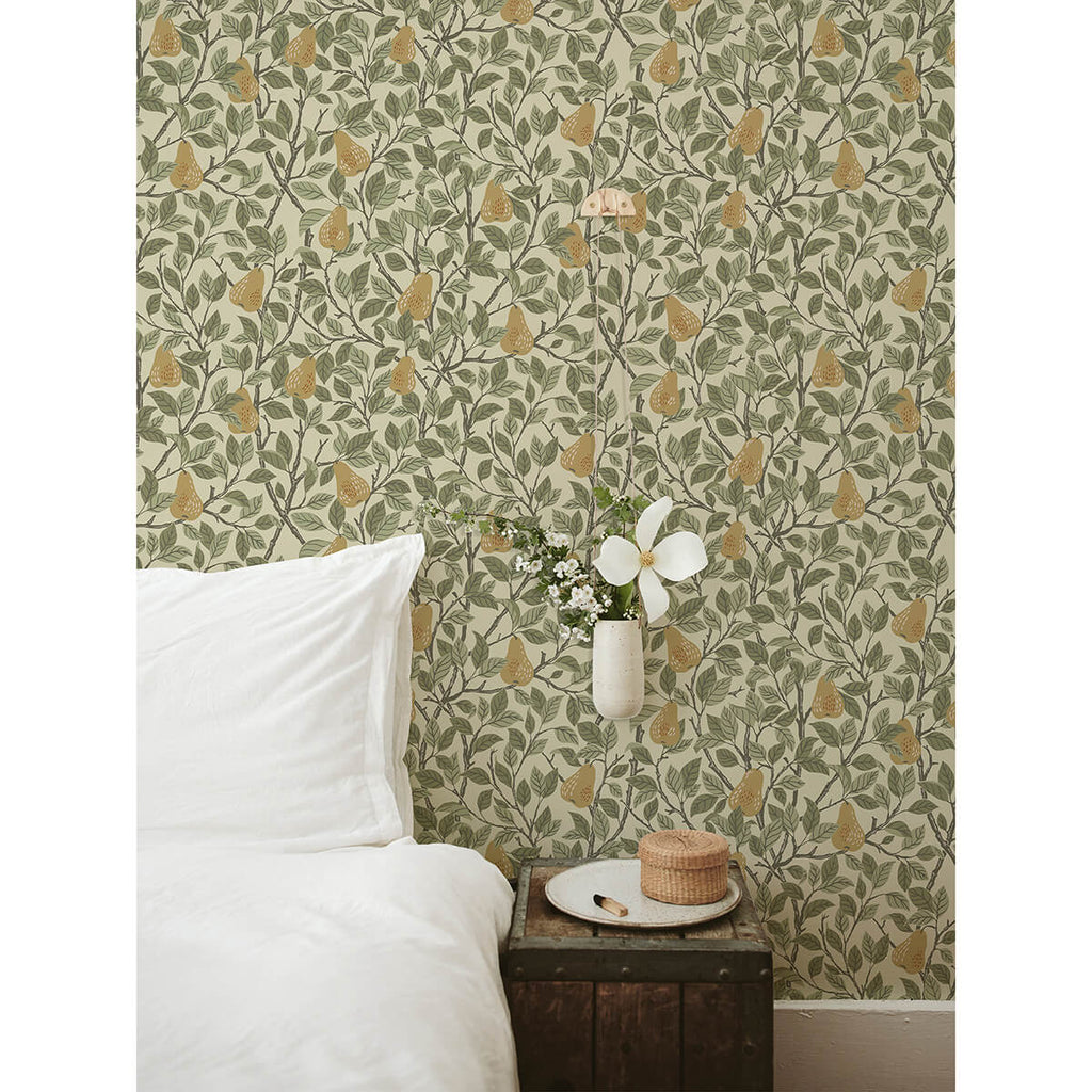Pirum, Yellow