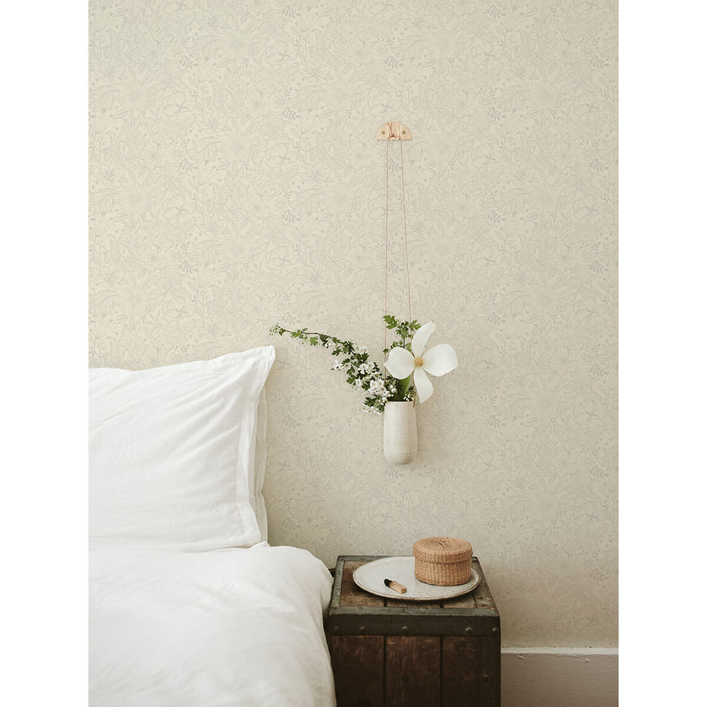 Wilma, White