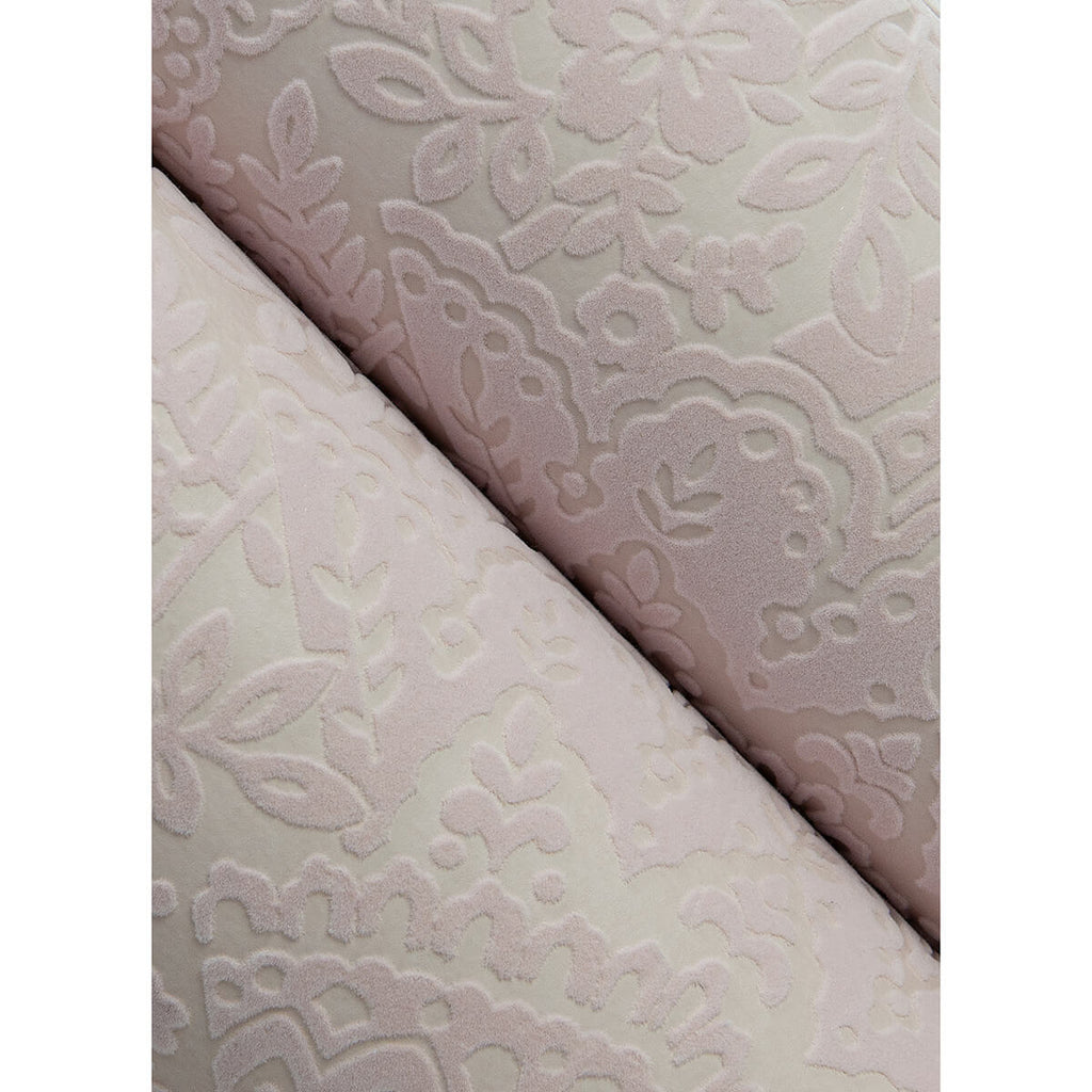 Maris, Pink