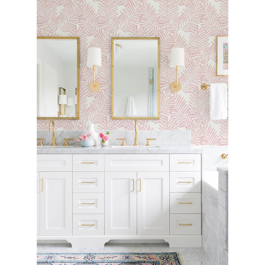 Finnley, Pink