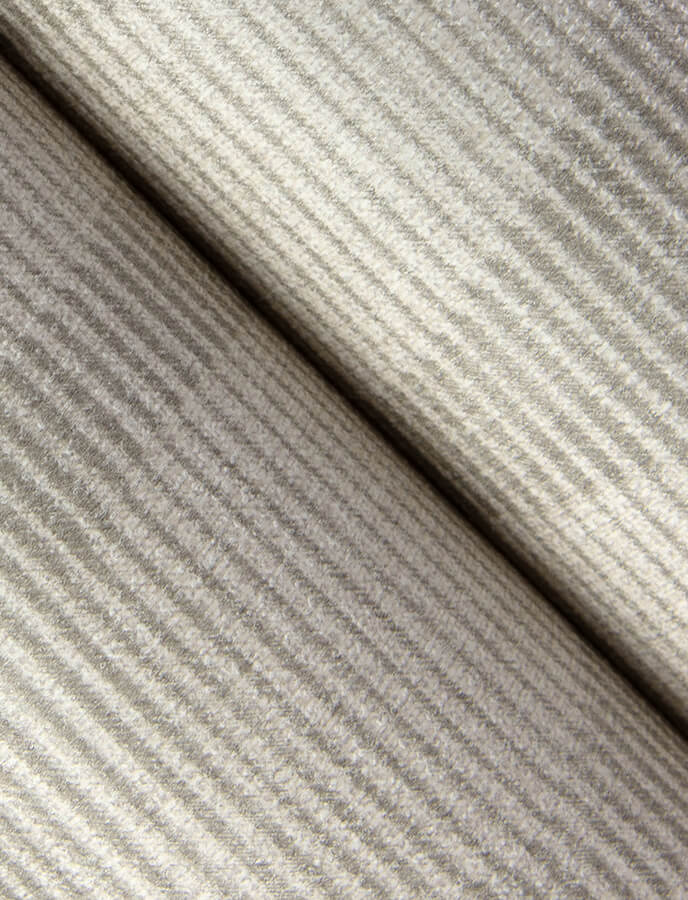 Mirko, Grey