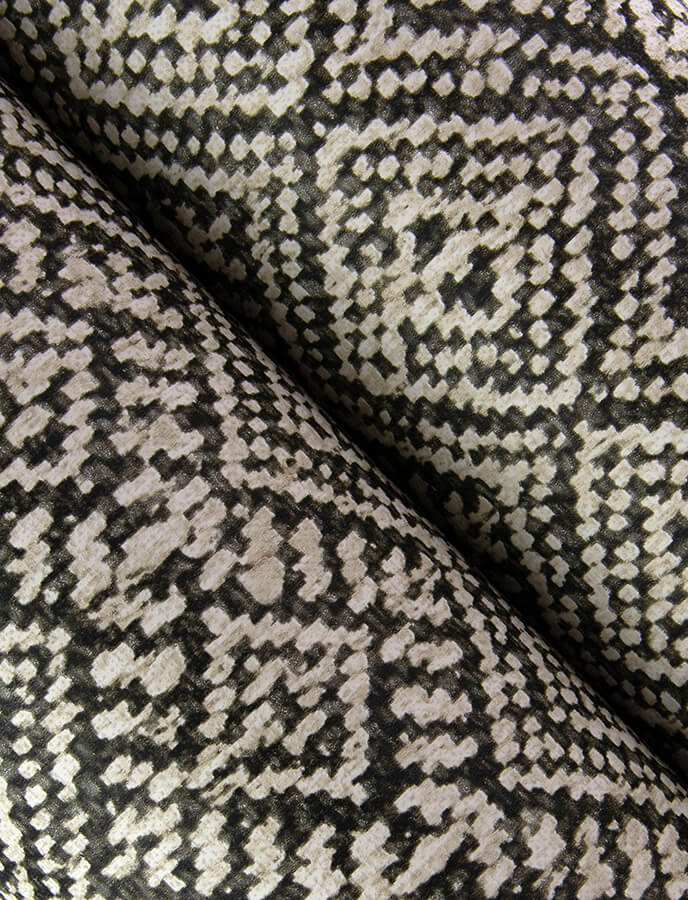 Gallivant, Black