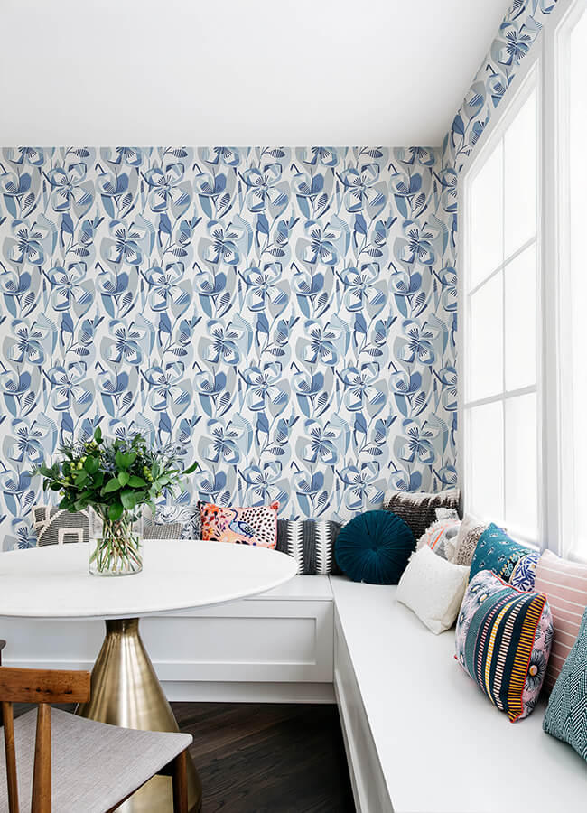 Nathalie, Blue