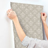 Frances, Taupe