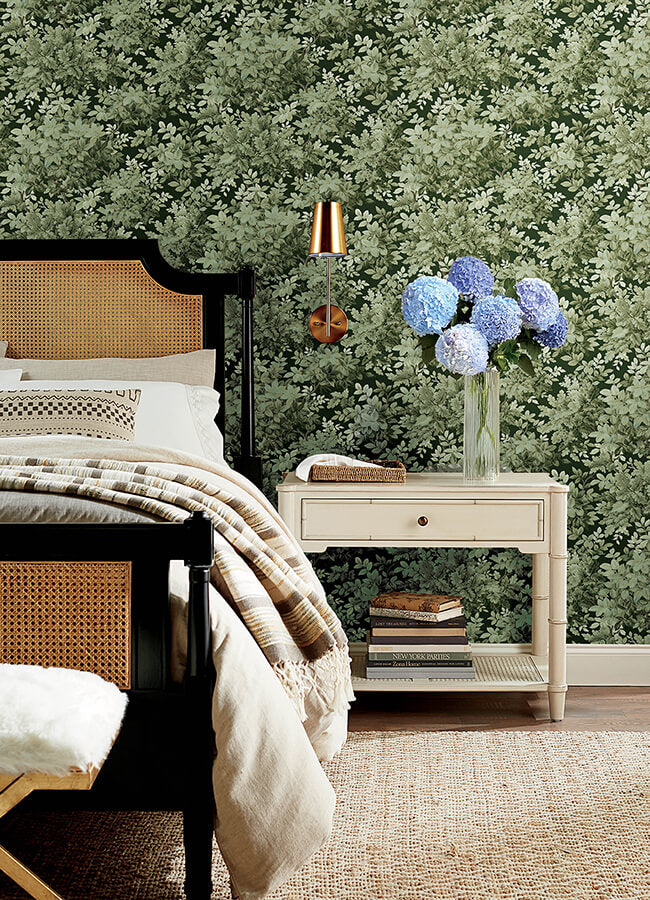 Greenwood, Dark Green
