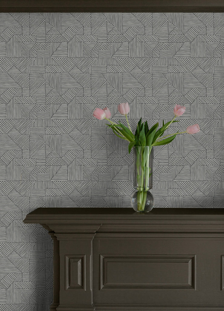 Crescendo, Dark Grey