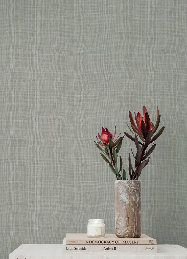 Alba, Grey