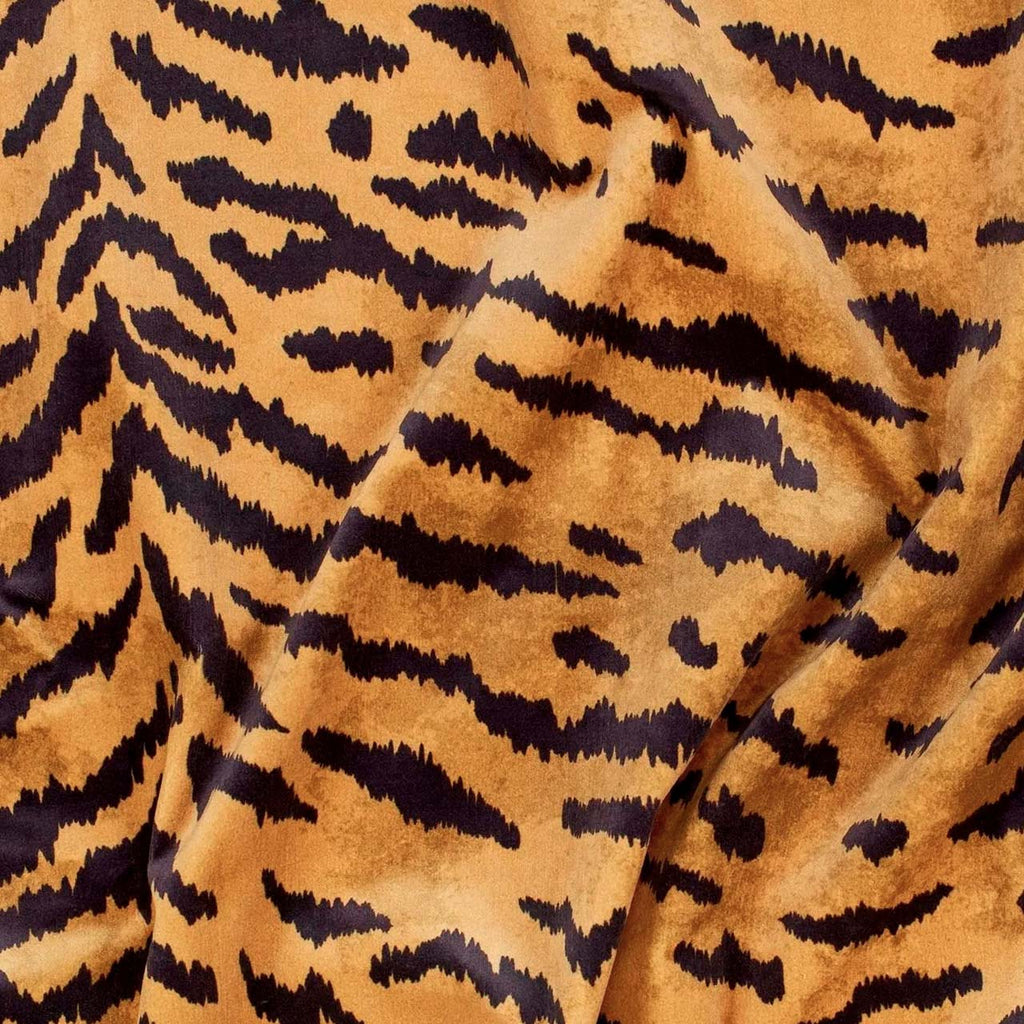 Tigre Taupe Velvet Neutral, Yard