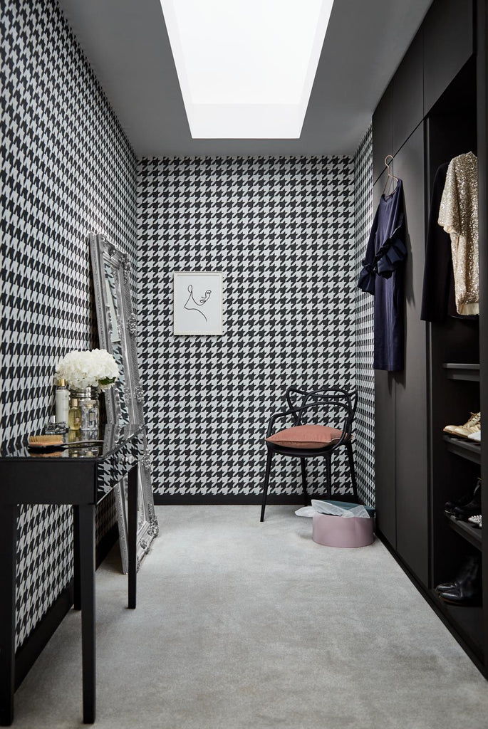 Christian Classic wallcovering — manufacturer room setting