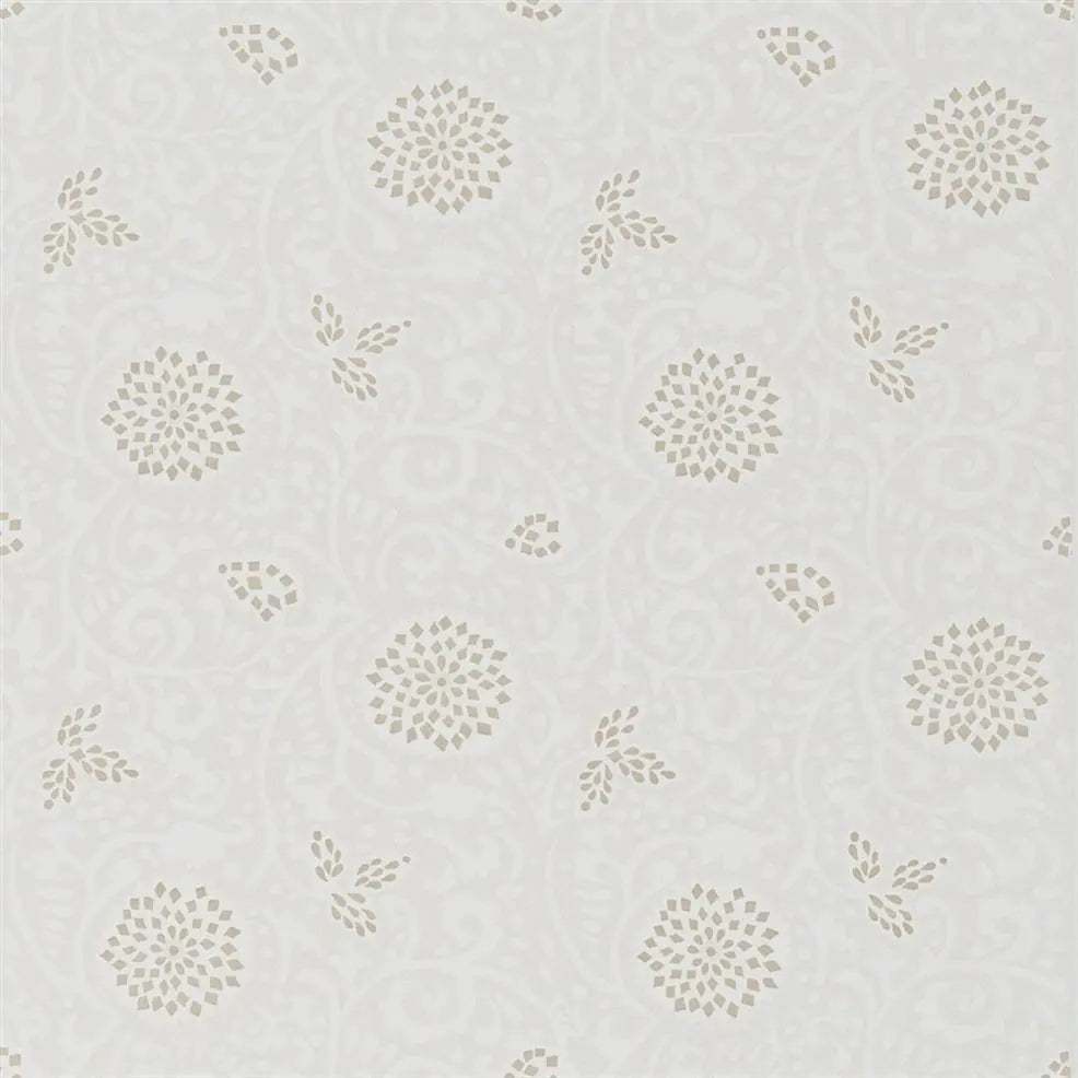 Shaqui Swirl 01 Pearl Wallpaper | Designers Guild Europe