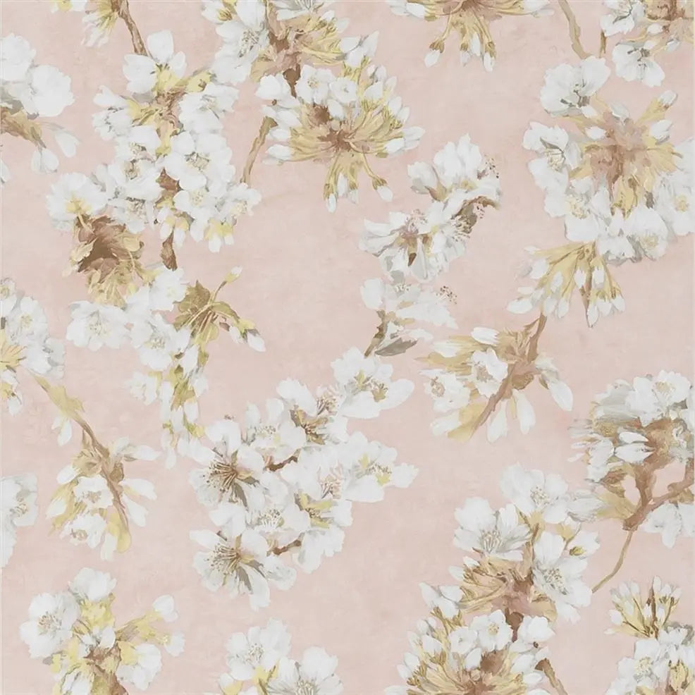Fleur d'Assam Mid Scale Floral 04 Cameo Wallpaper | Designers Guild Europe