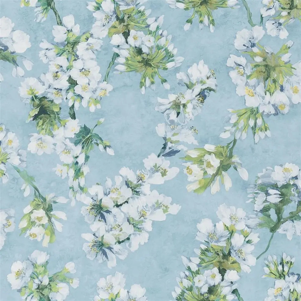 Fleur d'Assam Mid Scale Floral 06 Sky Wallpaper | Designers Guild Europe