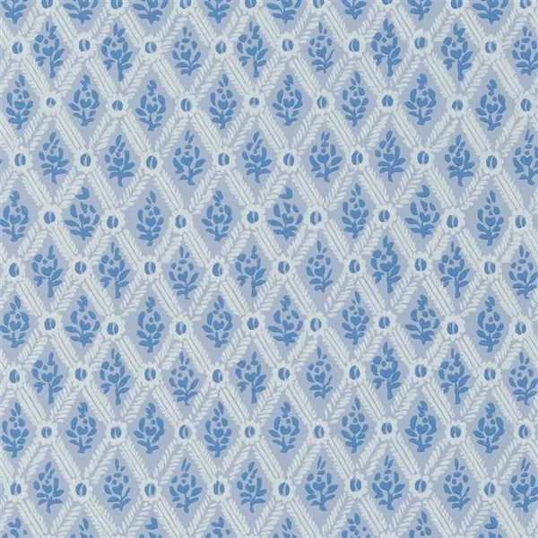 St John Street Small Scale Trellis Delft Wallpaper | Designers Guild Europe