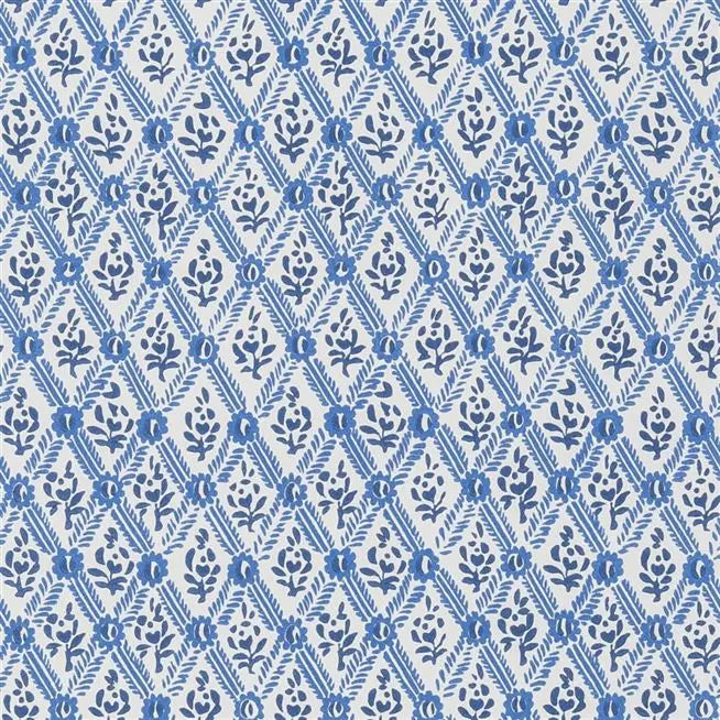 St John Street Small Scale Trellis Woad Blue Wallpaper | Designers Guild Europe