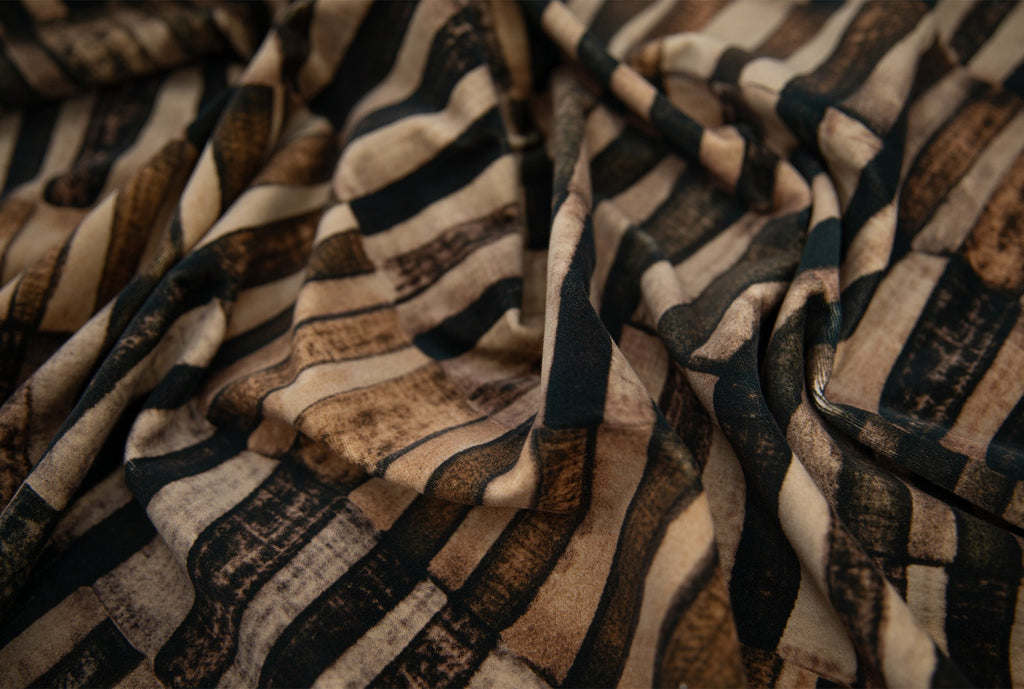 Raye Umber Velvet (Wide)