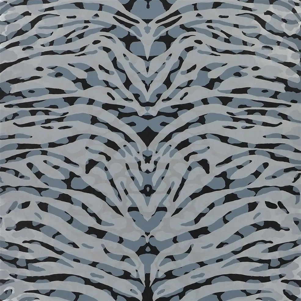 Pantigre Panther Tiger 05 Pearl Silver Grey Wallpaper | Christian Lacroix Europe