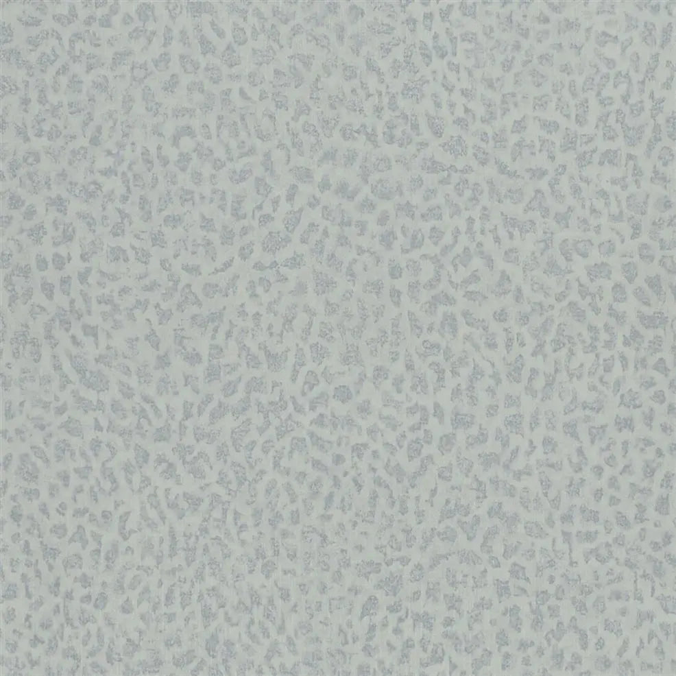 Ciottoli Embossed Sky Wallpaper | Designers Guild Europe