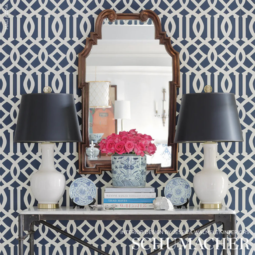 Imperial Trellis II - Ivory / Navy Wallpapers