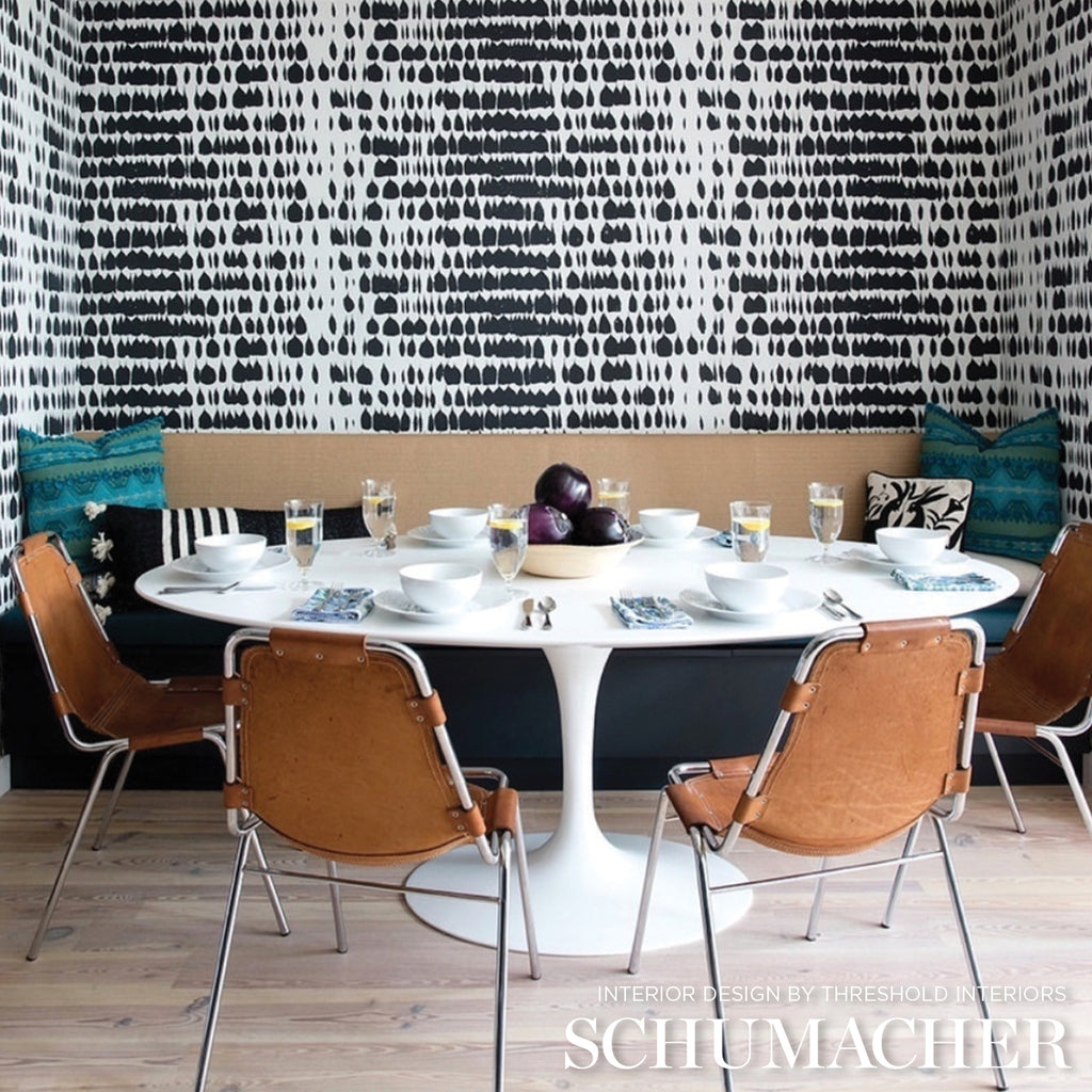 Queen Of Spain Black Room Setting | Schumacher Wallpaper