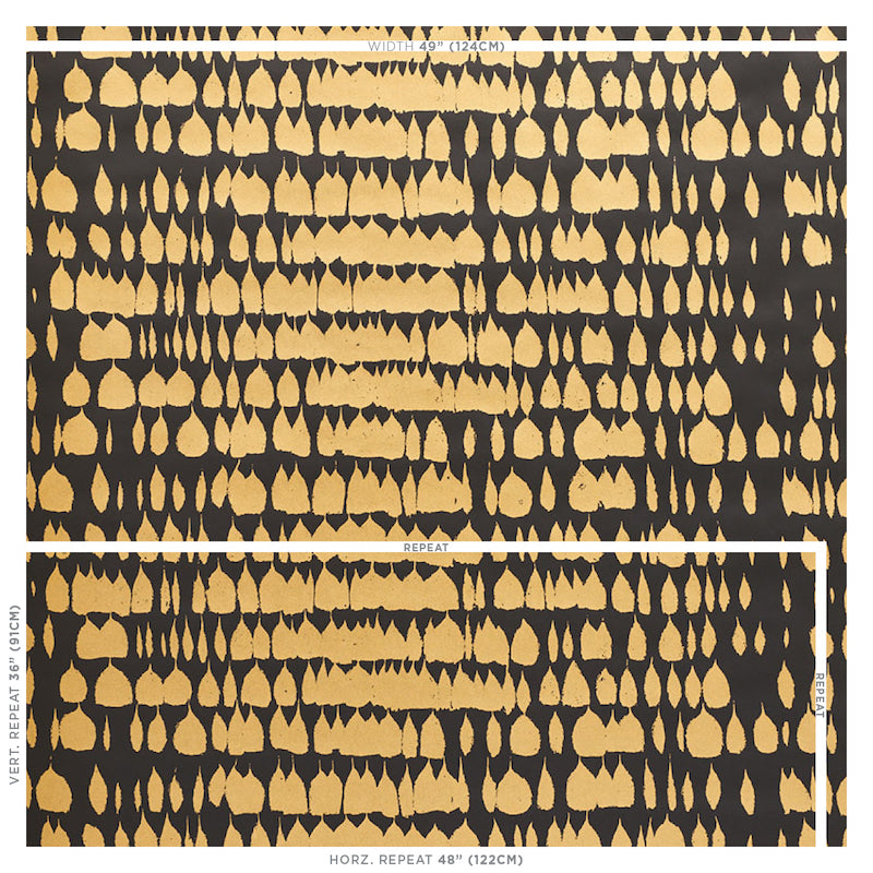 Queen Of Spain Gold Room Setting | Schumacher Wallpaper
