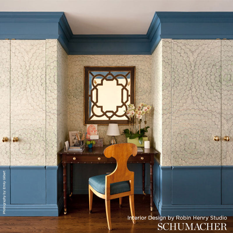 Feather Bloom Sisal Emerald & Ore Room Setting | Schumacher Wallpaper