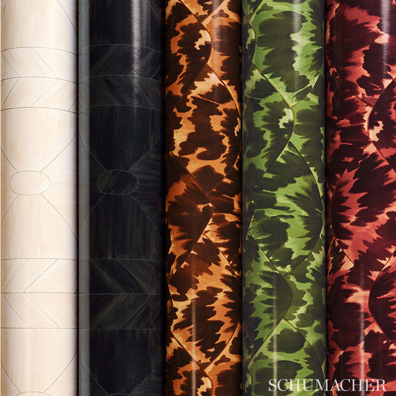 Tortoise Imperial Room Setting | Schumacher Wallpaper