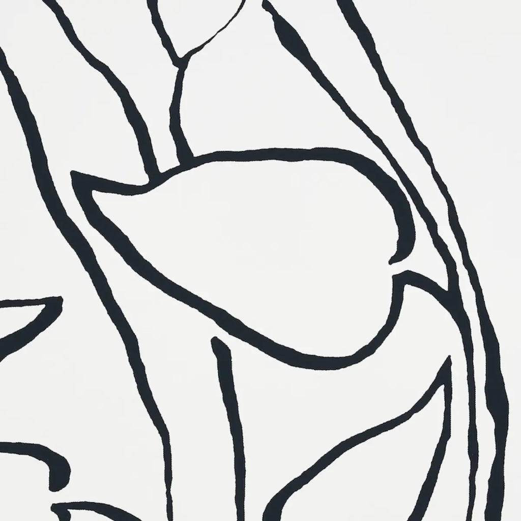 Solandra Vine - Black Wallpapers