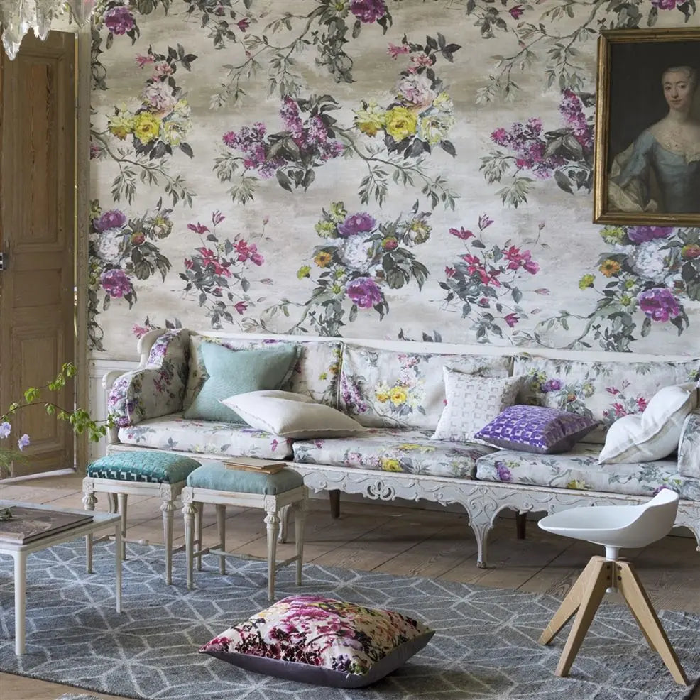 Caprifoglio Panel Ecru Wallpaper | Designers Guild Europe