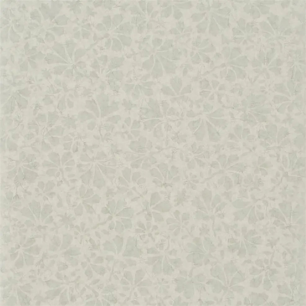 Arlay Small Scale Blossom Silver Wallpaper | Designers Guild Europe