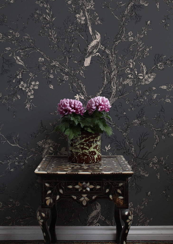 Golden Oriole Superwide Wallcovering Black