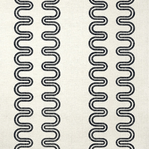 Herriot Way, Ivory Wallcoverings | Thibaut