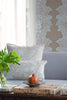 Cornice Crown White on Stone