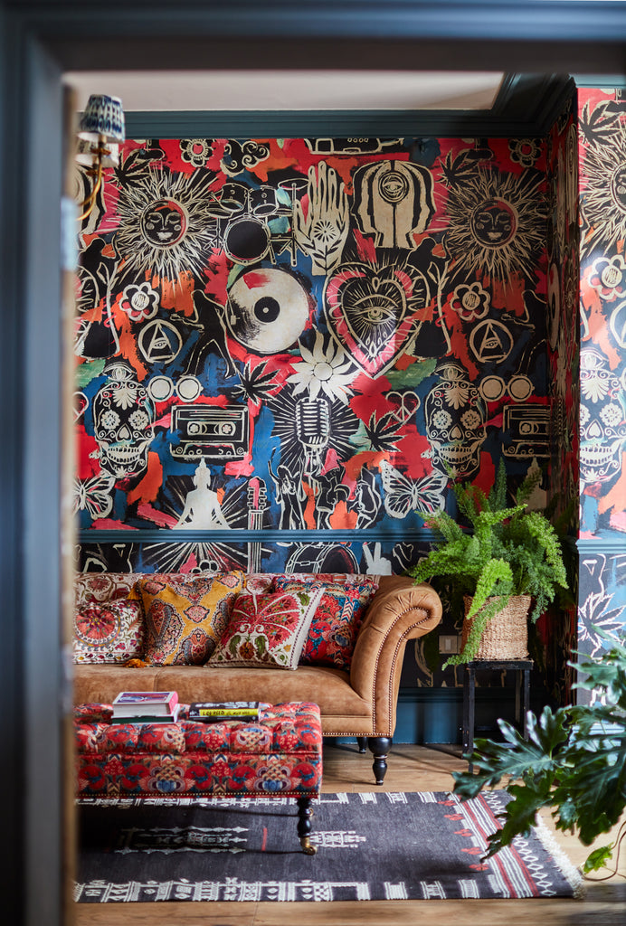 Festival Memories Dark Wallpaper | Mind The Gap