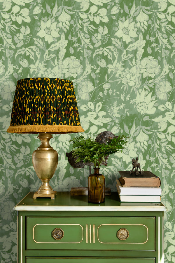Flowery Ornament Bud - Green Wallcovering | Mind the Gap