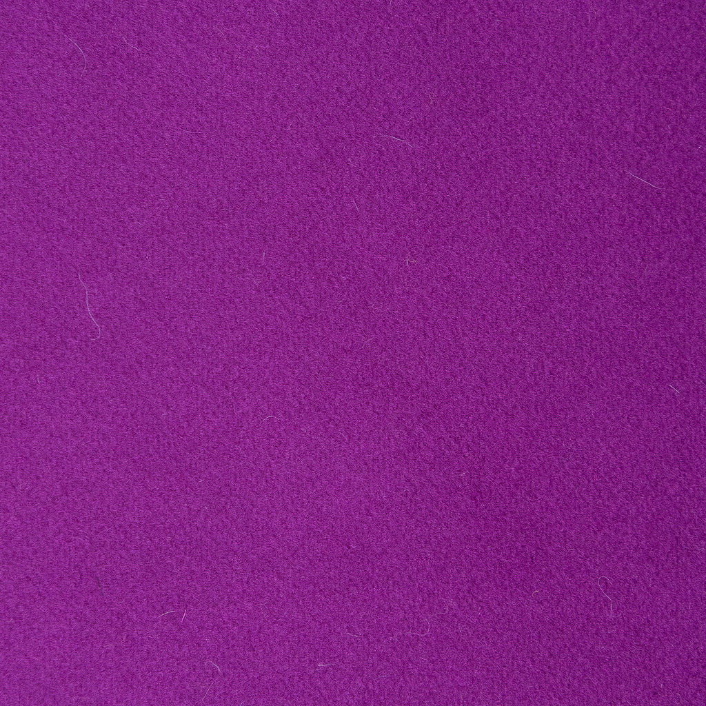 Denver - Berenjena Fuschia By Gaston Y Daniela | Gaston Luis Bustamante |Solid Texture Upholstery