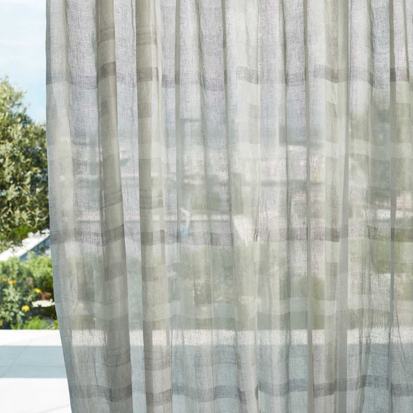 Ertha Sheer First Light | Harlequin