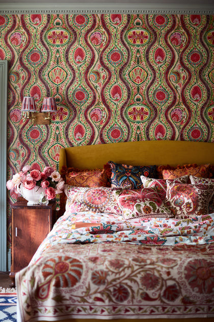 Hippie Paisley - Blue, Green, Yellow, Pink, Beige, Red Wallcovering | Mind the Gap