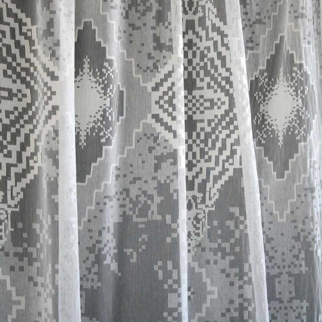 Medium Grand Lace Ivory