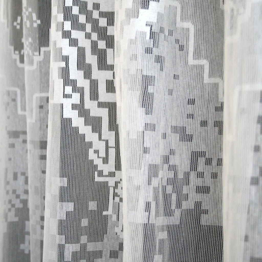 Medium Grand Lace Ivory