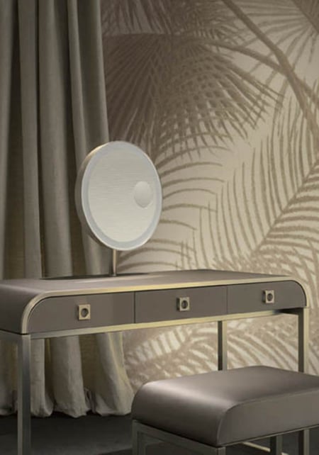 Aida, Brown on Beige
