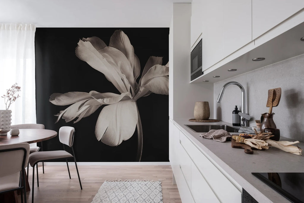 Dramatic Flower Wallcoverings