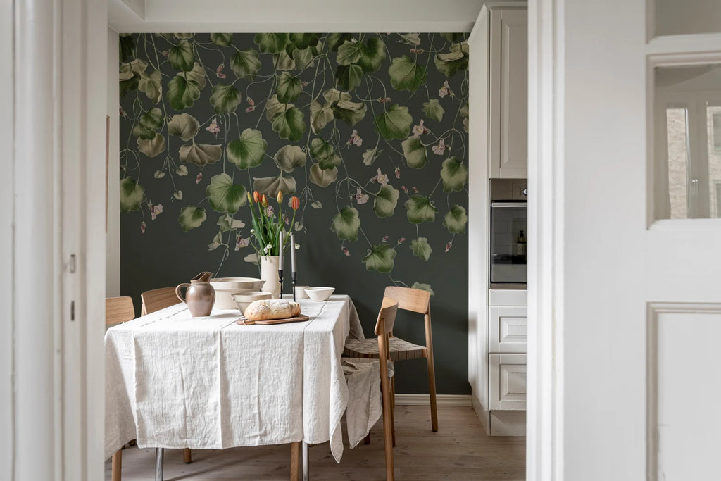 Dangling Ivy, Dark Wallcoverings