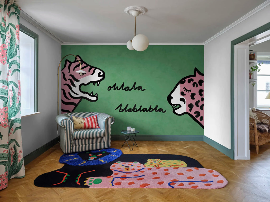 Cat Talk, Green Wallcoverings