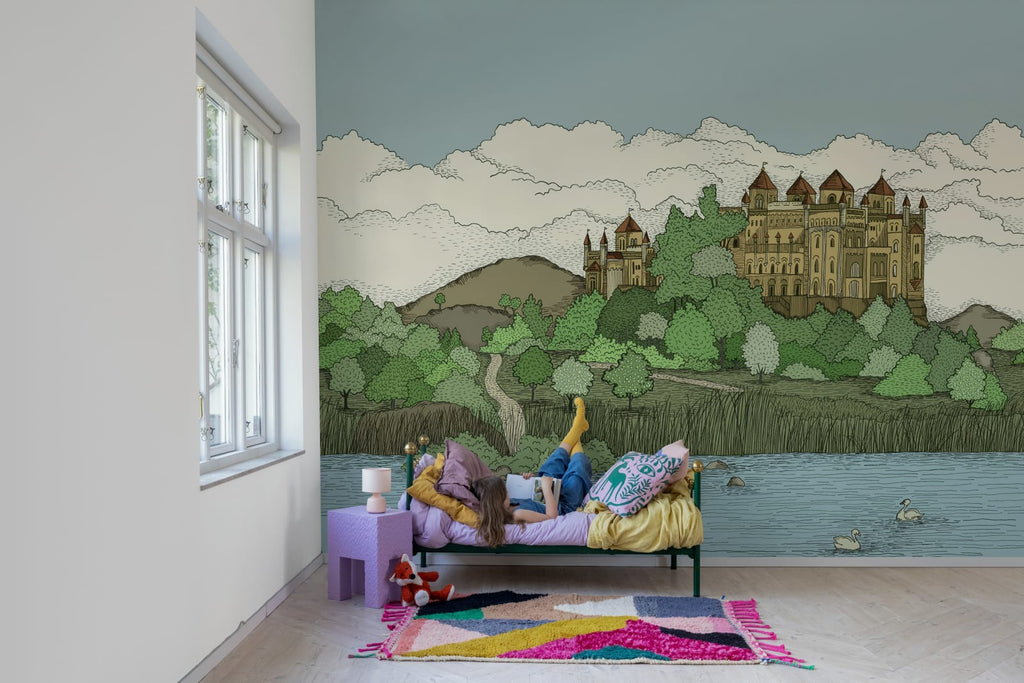 Castle By the Lake, Green Wallcoverings