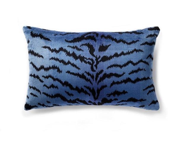 Tigre - Silk Pillow Lumbar 14X22 Blues & Black | Scalamandre
